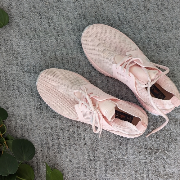 SOLD Polo sport shoes - Picture 7 of 7